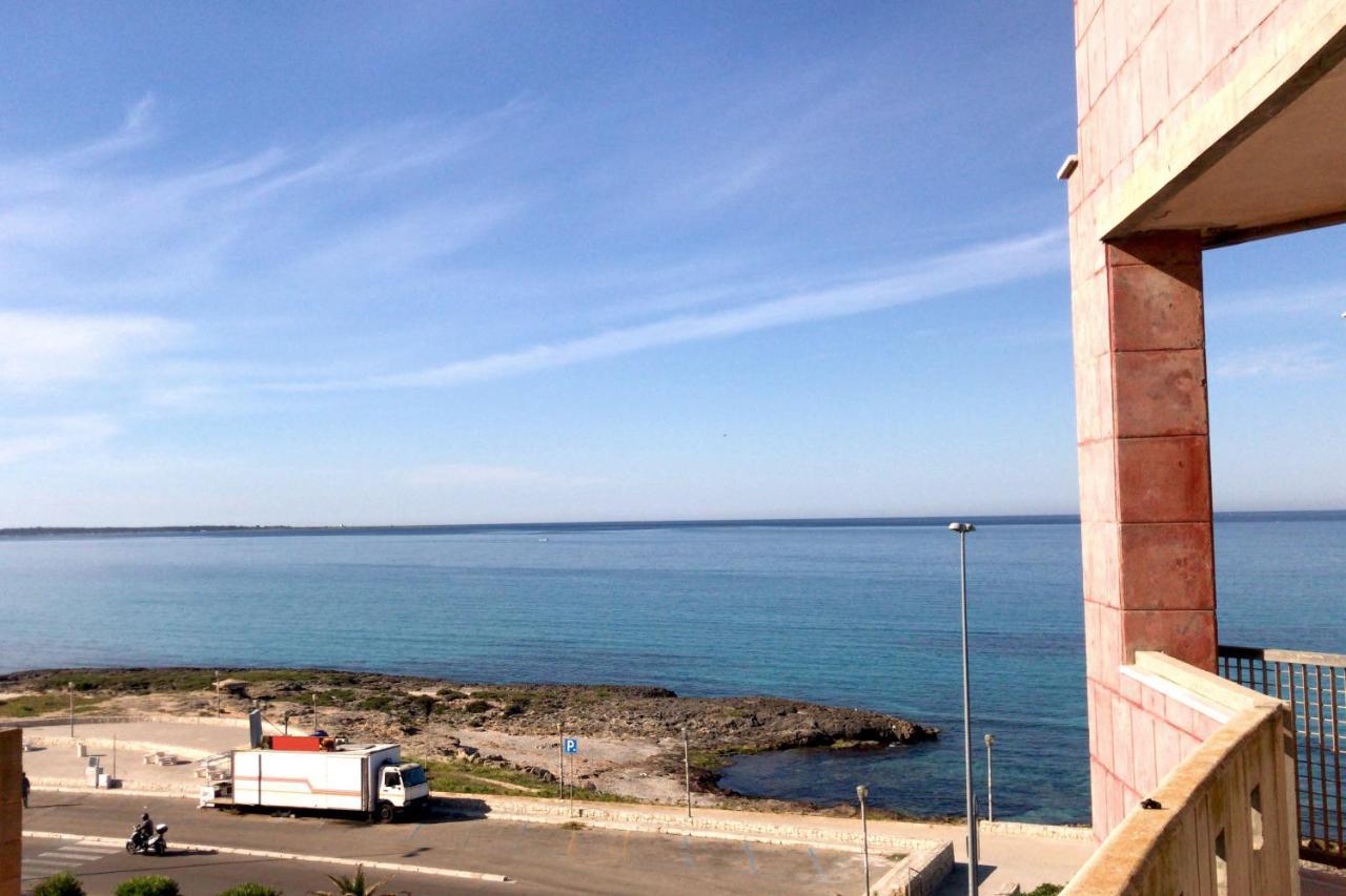 A 20 Mt Dal Mare Villa Gallipolli Exteriör bild